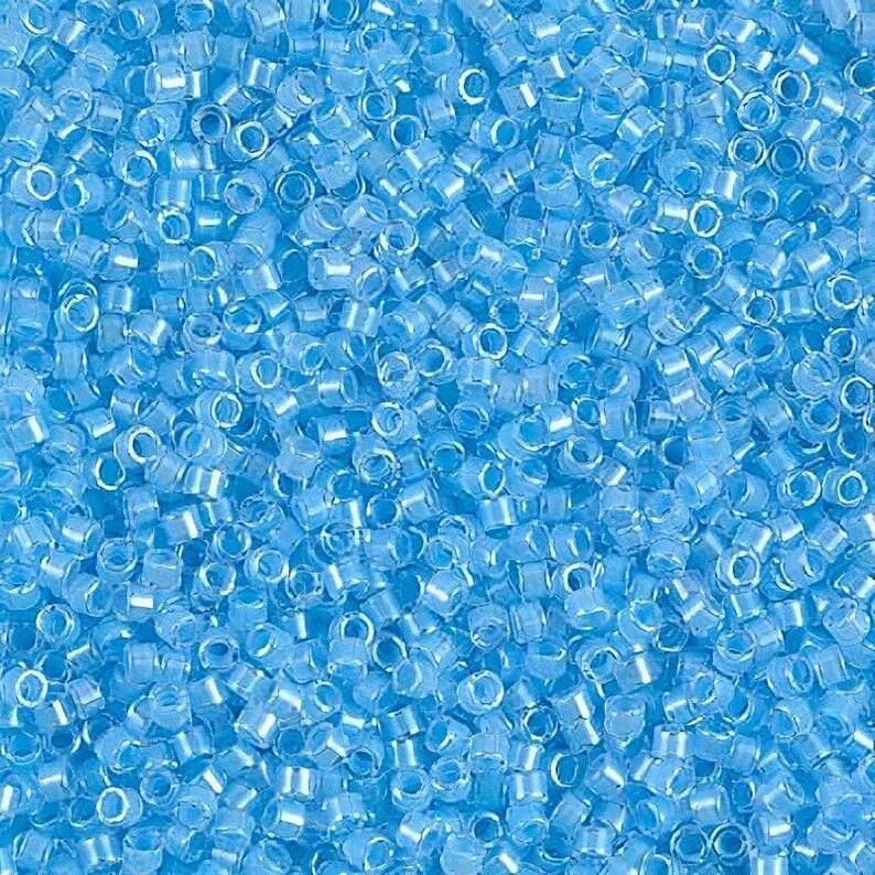 5gr Délica Miyuki 11/0 Luminous ocean blue DB 2039