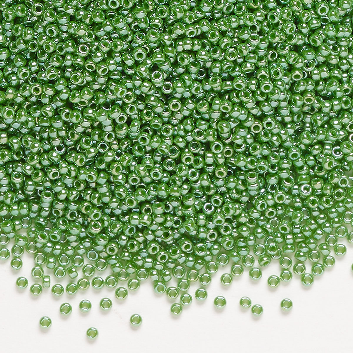 10gr Rocailles Miyuki 11/0 Opaque green luster 431
