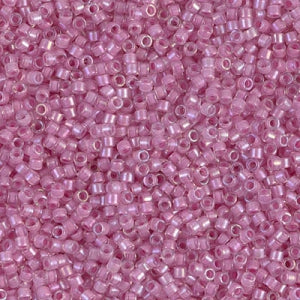 5gr Délica Miyuki 11/0 Orchyd lined crystal luster DB 0072